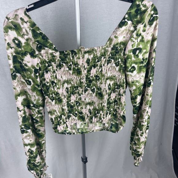 Open Edit RUCHED GREEN & WHITE CROP TOP size small NWT - Picture 8 of 10